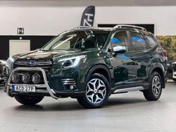 Grön Begagnad 2023 Subaru Forester SUV | 359 900 kr (Marknadspris)
