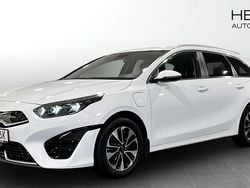 Vit (white) Begagnad 2022 Kia Ceed Sportswagon Advance Kombi | 234 900 kr (Marknadspris)