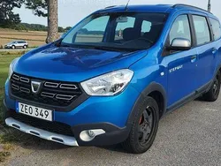 Blå Begagnad 2018 Dacia Lodgy Stepway Minibuss | 99 999 kr (Marknadspris)