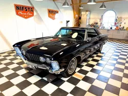 Mörkblå Begagnad 1963 Buick Riviera | 329 900 kr
