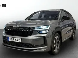Grå Begagnad 2025 Skoda Kodiaq SportLine SUV | 499 900 kr (Superpris)