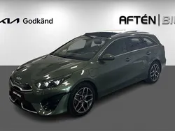Grön (experience green ) Begagnad 2023 Kia Ceed 2 Kombi | 329 900 kr (Dyr)