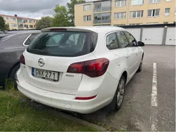 Vit Begagnad 2011 Opel Astra Enjoy Kombi | 20 000 kr (Marknadspris)