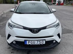 Vit Begagnad 2017 Toyota C-HR Multidrive S SUV | 185 000 kr (Lite dyr)