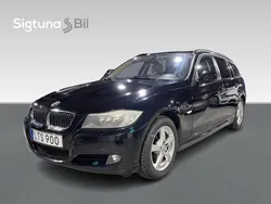 Svart Begagnad 2011 BMW 318 Comfort Edition Kombi | 99 900 kr (Lite dyr)