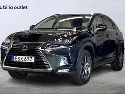 Svart Begagnad 2019 Lexus NX300h Executive Line SUV | 329 900 kr (Marknadspris)