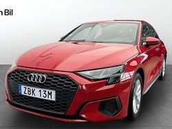 Röd (tangoröd metallic) Begagnad 2022 Audi A3 Sportback Proline Halvkombi | 239 000 kr (Marknadspris)