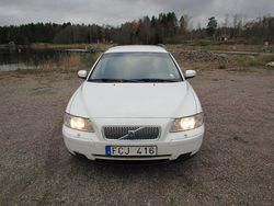Vit Begagnad 2007 Volvo V70 Kinetic Kombi | 42 500 kr (Marknadspris)