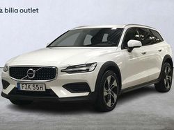 Vit Begagnad 2019 Volvo V60 CC SE Kombi | 259 900 kr (Marknadspris)