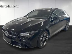 Svart Ny 2024 Mercedes CLA200 Shooting Brake Kombi | 470 900 kr (Marknadspris)