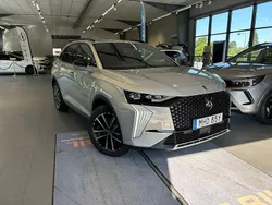 Crystal pearl Begagnad 2025 DS Automobiles DS7 Crossback SUV | 459 900 kr (Marknadspris)