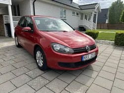 Röd Begagnad 2010 VW Golf VI Halvkombi | 58 000 kr (Bra pris)