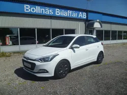 Vit Begagnad 2017 Hyundai i20 Comfort Halvkombi | 119 000 kr (Lite dyr)