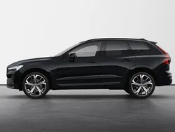 Svart Ny 2025 Volvo XC60 Plus SUV | 693 900 kr (Dyr)
