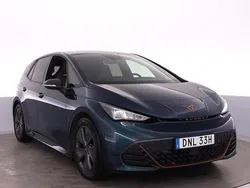 Blå (aurora blue metallic) Begagnad 2022 Cupra Born Halvkombi | 259 000 kr (Marknadspris)