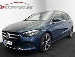 Blå Begagnad 2019 Mercedes B180 Minibuss | 199 000 kr (Marknadspris)