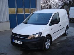 Vit Begagnad 2017 VW Caddy Minibuss | 169 900 kr (Dyr)