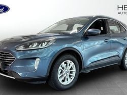 Blå (blue) Begagnad 2022 Ford Kuga Titanium SUV | 279 900 kr (Marknadspris)