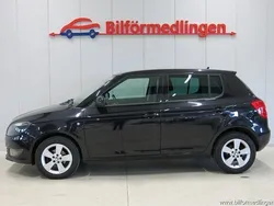 Svart samma som bilen Begagnad 2014 Skoda Fabia Halvkombi | 49 900 kr (Superpris)