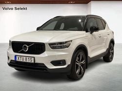 Vit Begagnad 2021 Volvo XC40 R-Design SUV | 369 000 kr (Marknadspris)