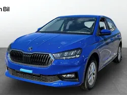Blå Ny 2025 Skoda Fabia Selection Halvkombi | 252 100 kr (Marknadspris)