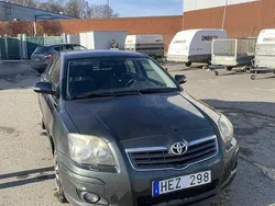 Grön Begagnad 2006 Toyota Avensis Sedan | 28 000 kr (Marknadspris)