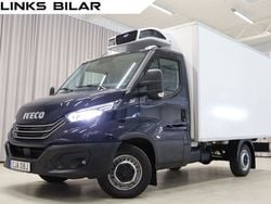 Blå Begagnad 2023 Iveco Daily Van | 354 900 kr (Superpris)