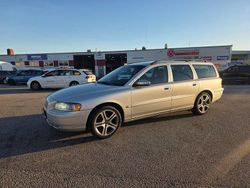 Ljusgrå Begagnad 2006 Volvo V70 Dynamic Kombi | 39 900 kr (Marknadspris)