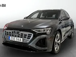 Grå Begagnad 2023 Audi Q8 e-tron Proline SUV | 659 000 kr (Superpris)