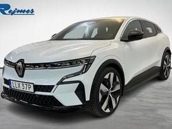Vit Begagnad 2022 Renault Mégane IV Techno Kombi | 289 900 kr (Marknadspris)