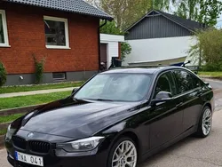 Svart Begagnad 2013 BMW 318 Sport Line Sedan | 99 900 kr (Dyr)