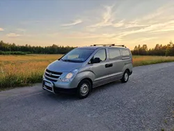 Begagnad 2011 Hyundai H-1 Minibuss | 45 000 kr (Marknadspris)