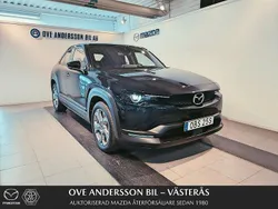 Svart Begagnad 2022 Mazda MX30 Sky SUV | 179 900 kr (Marknadspris)