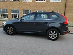 Grå Begagnad 2015 Volvo XC60 Momentum SUV | 177 000 kr (Marknadspris)