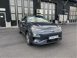 Grå Begagnad 2020 Hyundai Kona Advanced SUV | 179 000 kr (Marknadspris)