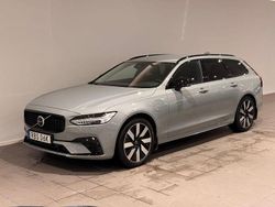 Grå Begagnad 2025 Volvo V90 Plus Kombi | 479 500 kr