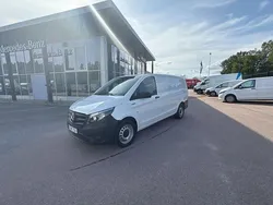 Vit Begagnad 2022 Mercedes e-Vito Minibuss | 359 000 kr (Dyr)