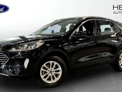 Svart (black) Begagnad 2022 Ford Kuga Titanium SUV | 244 900 kr (Marknadspris)