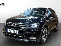 Svart Begagnad 2017 VW Tiguan Executive SUV | 259 900 kr (Marknadspris)