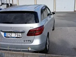 Mercedes B180