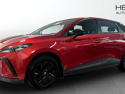 Röd (red) Begagnad 2023 MG MG4 EV Halvkombi | 259 900 kr (Marknadspris)