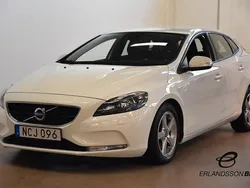 Vit Begagnad 2016 Volvo V40 Kinetic Kombi | 129 900 kr (Marknadspris)