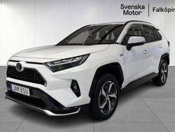 Vit Begagnad 2023 Toyota RAV4 SUV | 449 900 kr (Marknadspris)