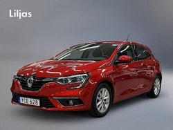 Röd Begagnad 2016 Renault Mégane III Zen Halvkombi | 119 900 kr (Marknadspris)