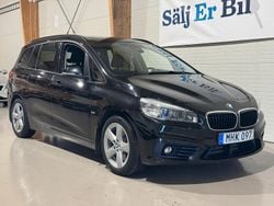 Svart Begagnad 2016 BMW 220 Gran Tourer Sport Line Minibuss | 149 800 kr (Marknadspris)