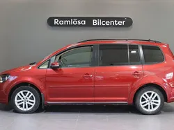 Röd Begagnad 2012 VW Touran Minibuss | 79 900 kr (Bra pris)