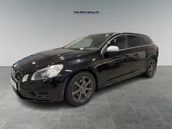 Svart Begagnad 2012 Volvo V60 R-Design Kombi | 99 900 kr (Marknadspris)