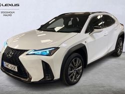Vit Begagnad 2022 Lexus UX 250h SUV | 319 000 kr (Marknadspris)