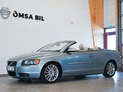 Ljusblå Begagnad 2006 Volvo C70 Summum Cab | 139 800 kr (Marknadspris)