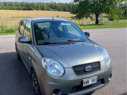 Grå Begagnad 2010 Kia Picanto 4 Halvkombi | 20 000 kr (Bra pris)
